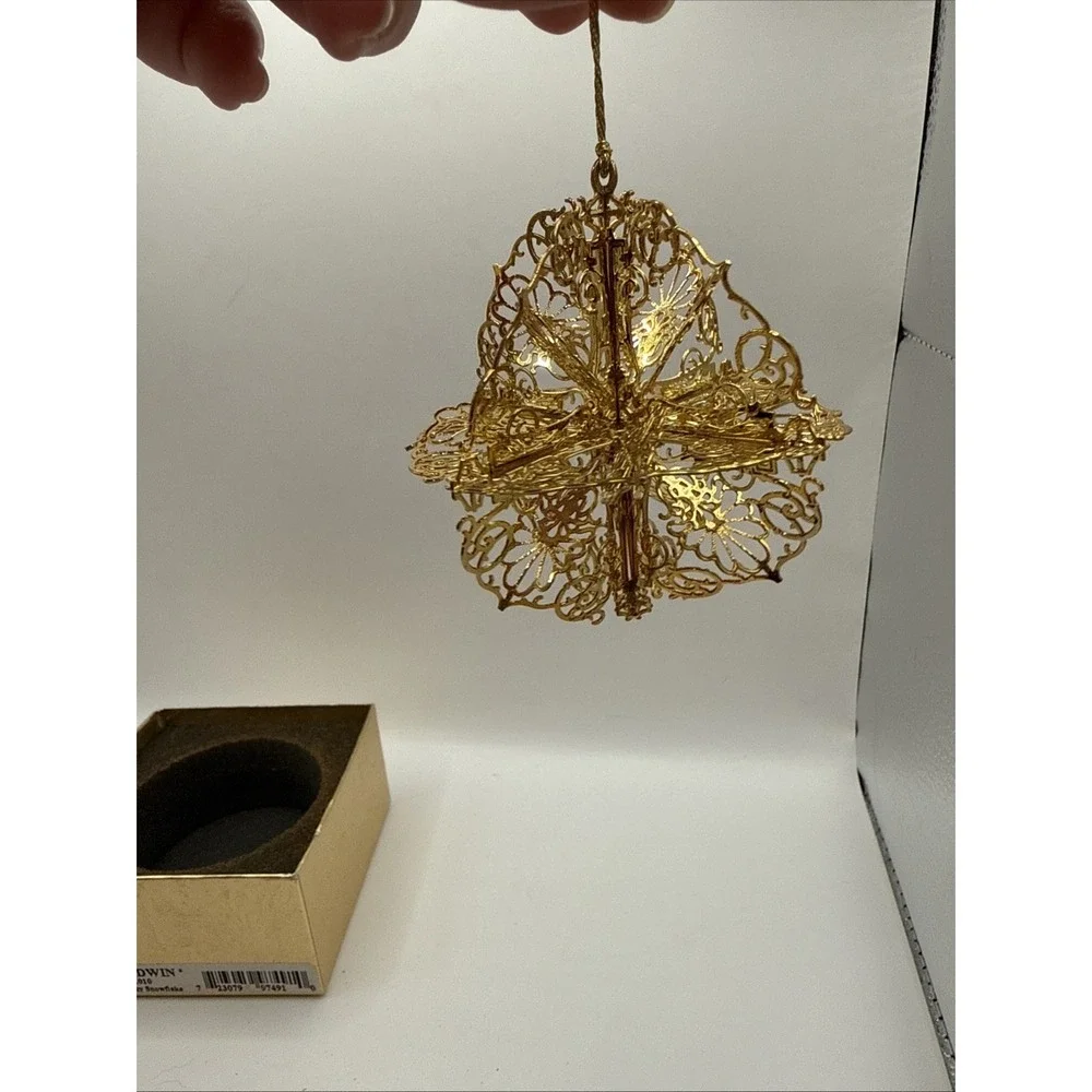 Baldwin Lacy Snowflake 3